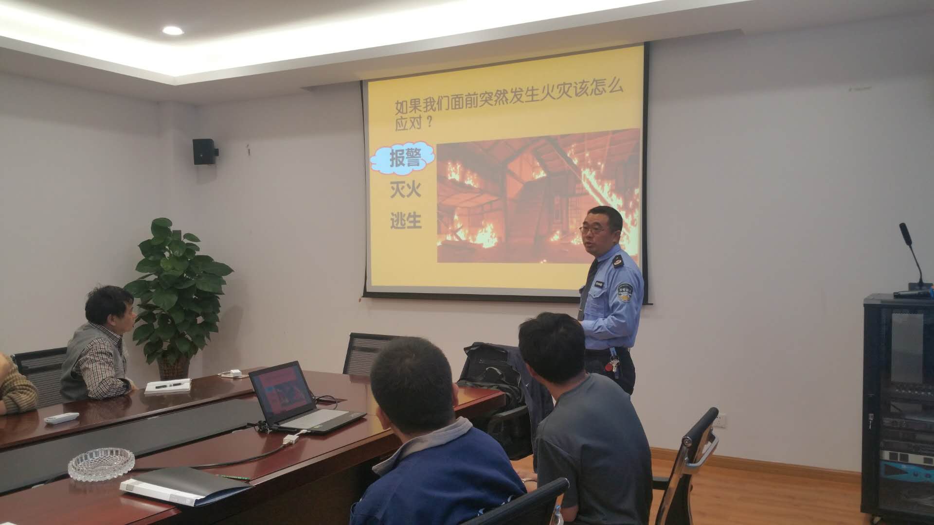 1508896029875997.jpg 2.jpg